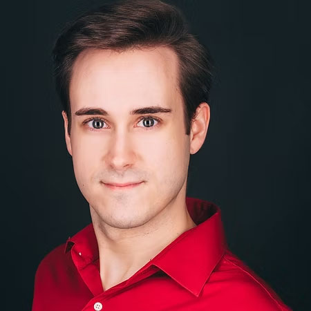Cast-_0000_Chris Robertson